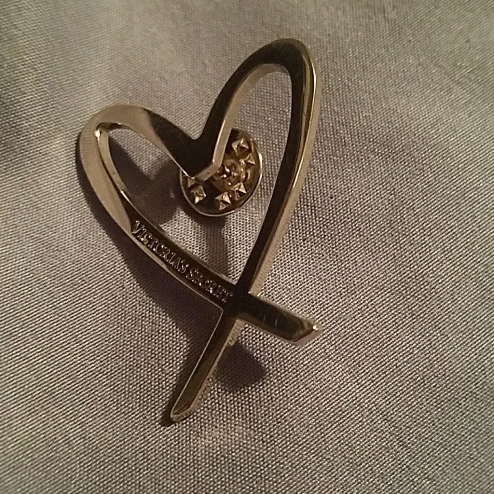 Brooch